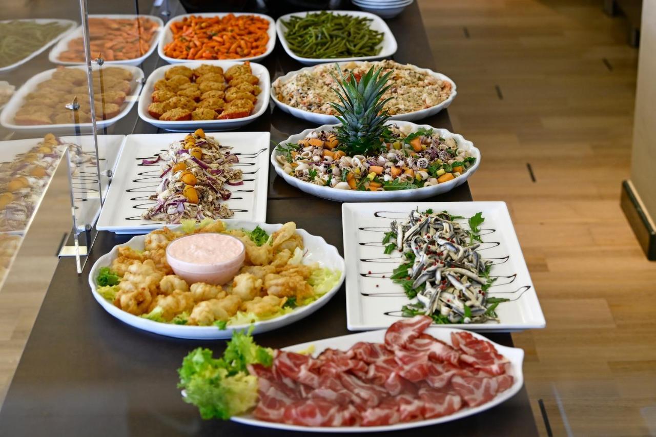Hotel La Rosa 카톨리카 외부 사진