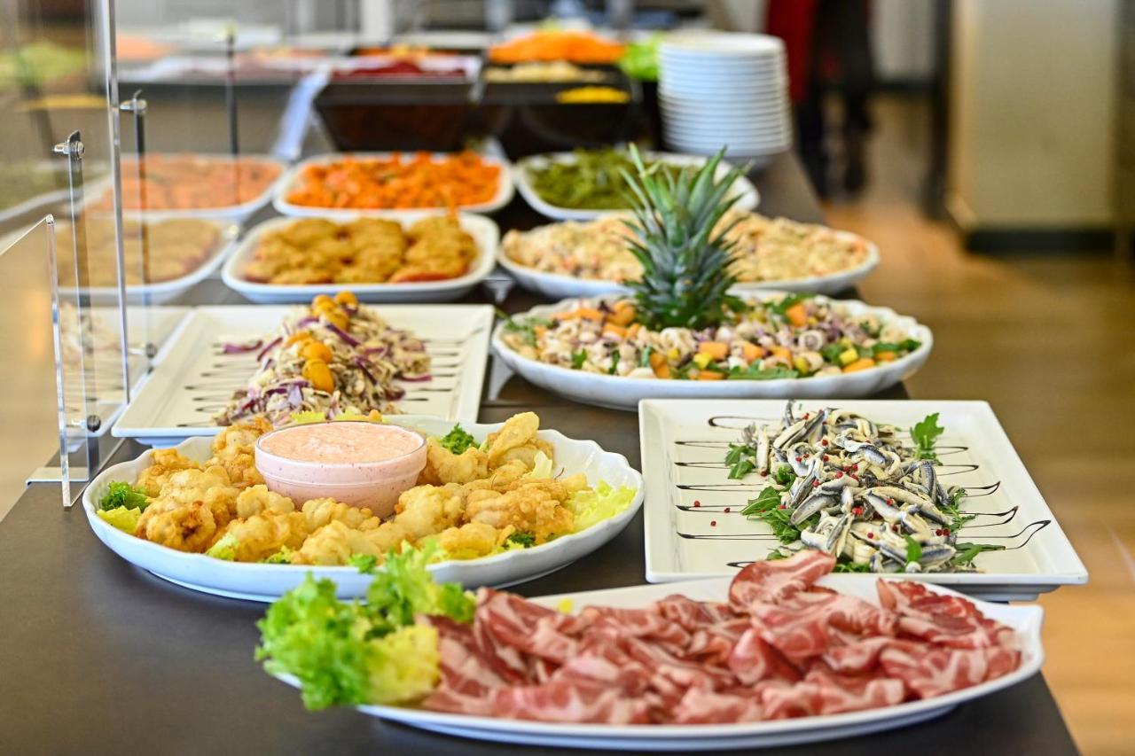 Hotel La Rosa 카톨리카 외부 사진