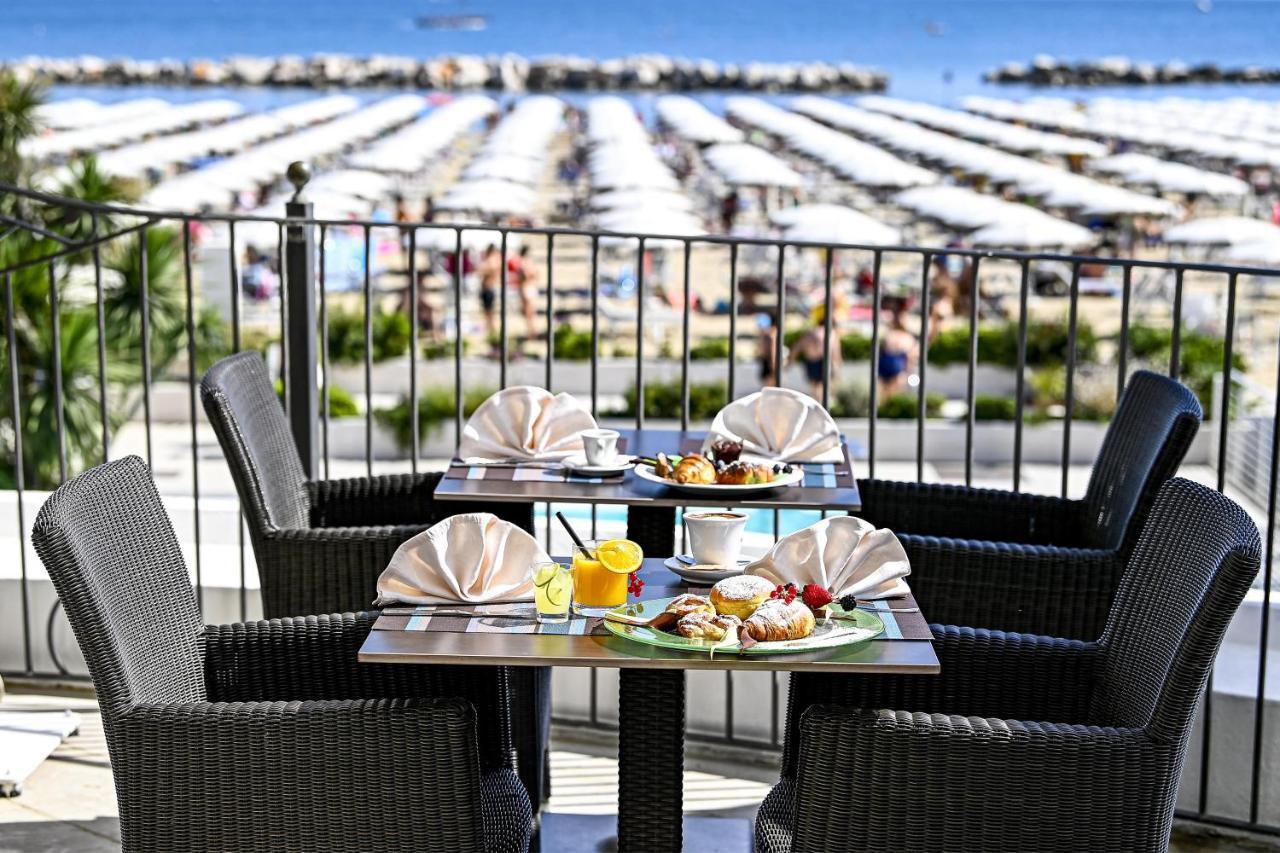 Hotel La Rosa 카톨리카 외부 사진